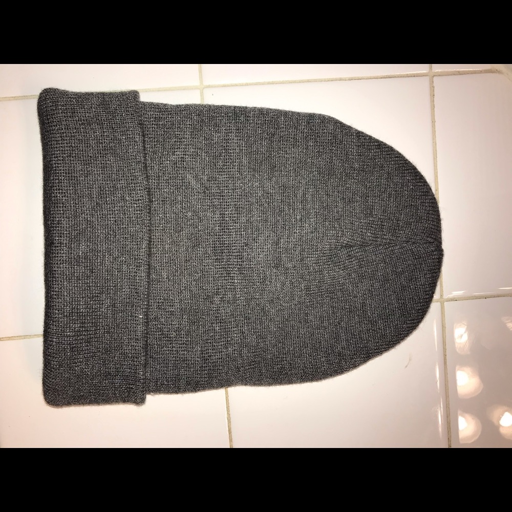 Grey beanie